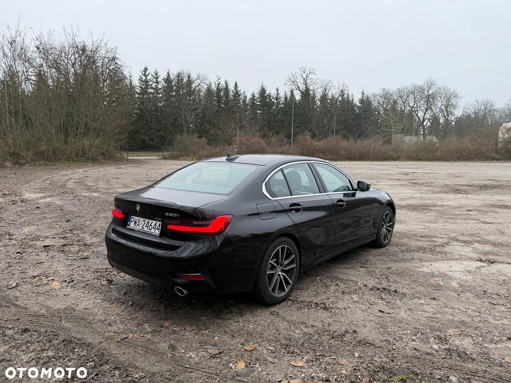 BMW Seria 3 330i xDrive - 8