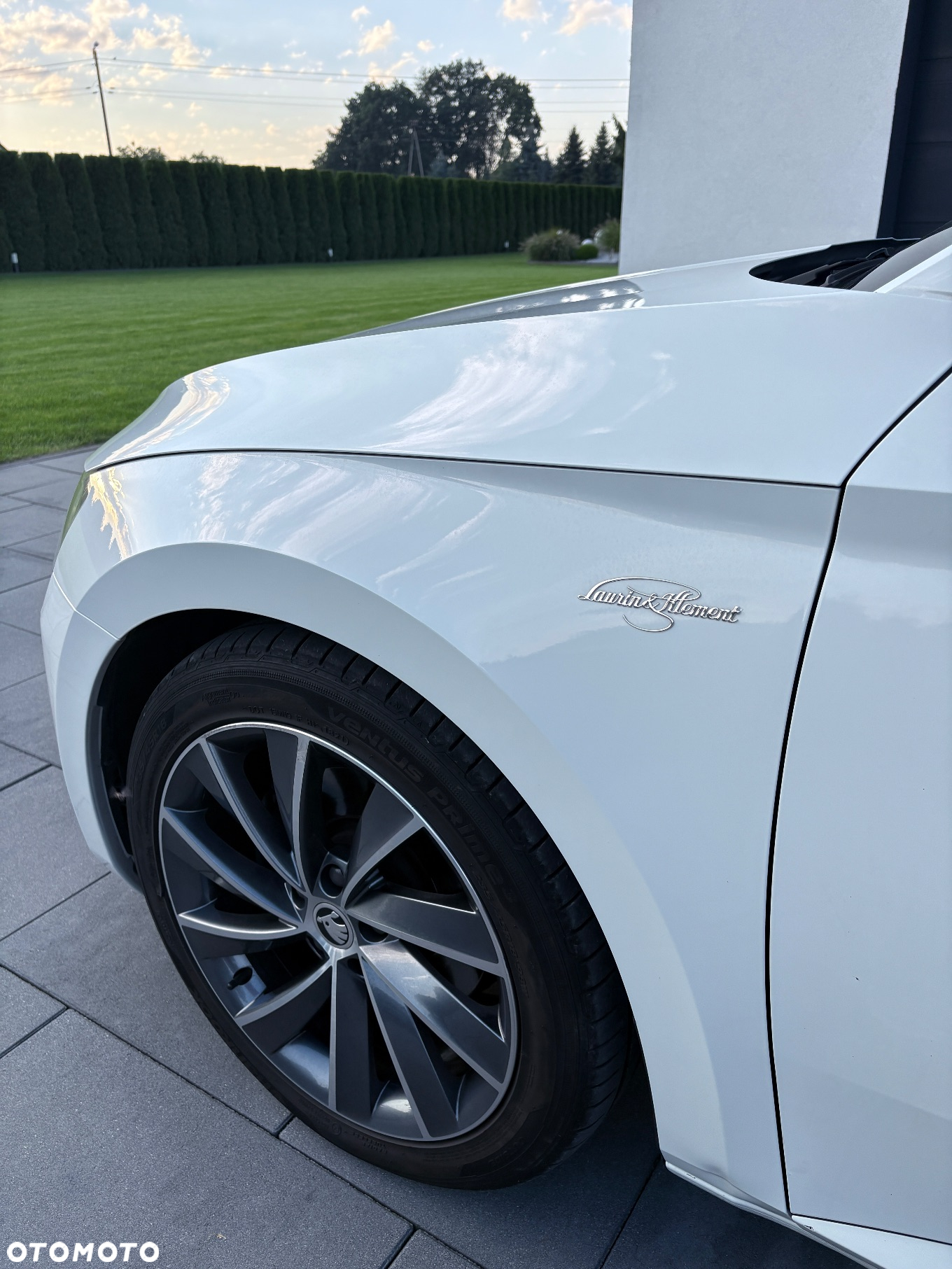 Skoda Superb 2.0 TDI L&K DSG - 10