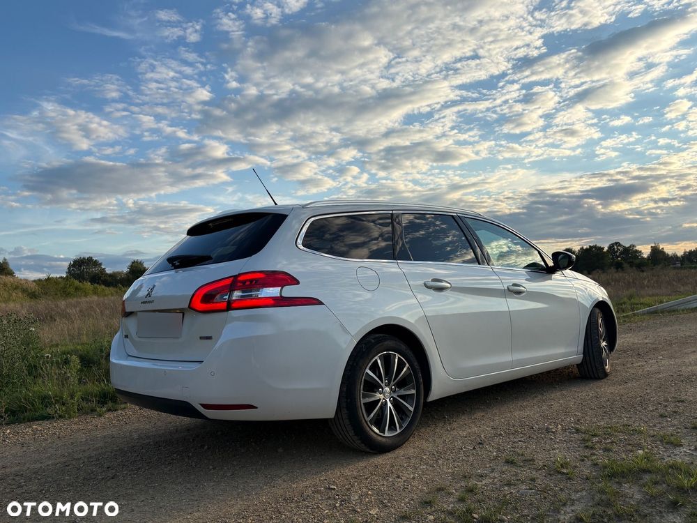 Peugeot 308 1.6 BlueHDi Allure S&S - 12