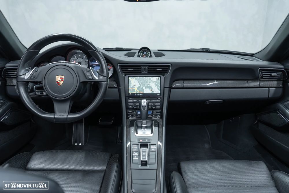 Porsche 911 (991) Turbo S Cabriolet - 22