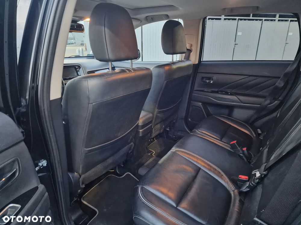 Mitsubishi Outlander 2.0 Intense + NAVI 2WD EU5 CVT - 22