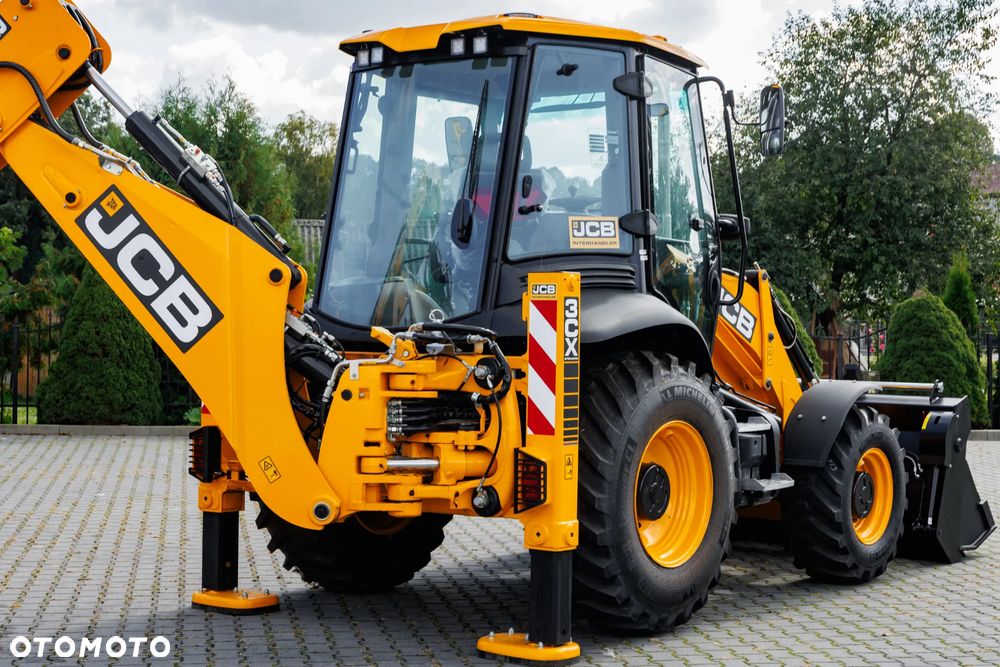 JCB NOWA 0 mtg Koparko-ładowarka 3CX PLUS - 110 KM - 17