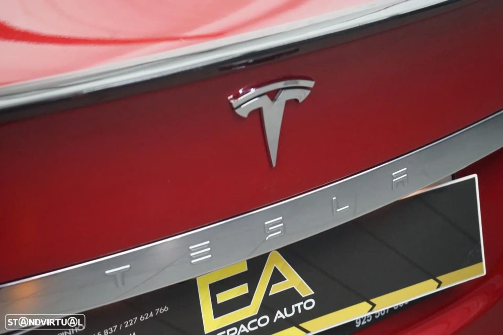 Tesla Model S 85 - 14