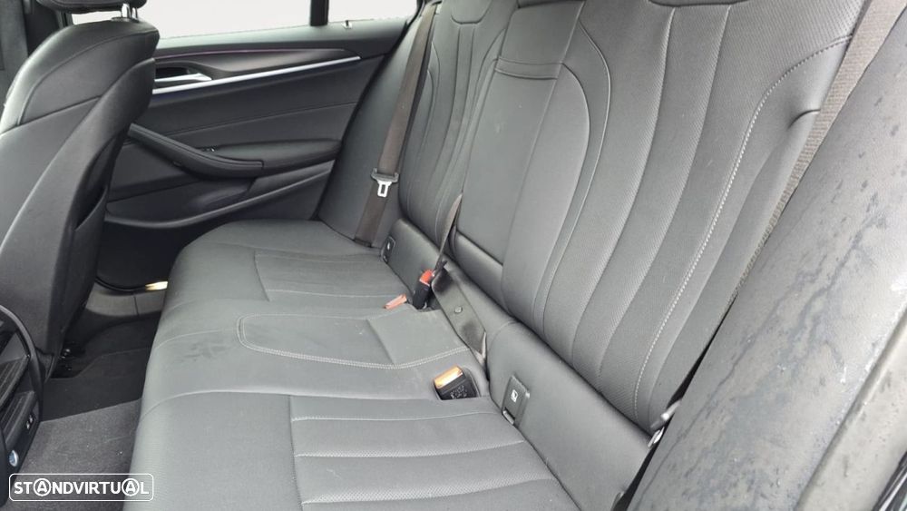 BMW 520 d Pack Desportivo M Auto - 14