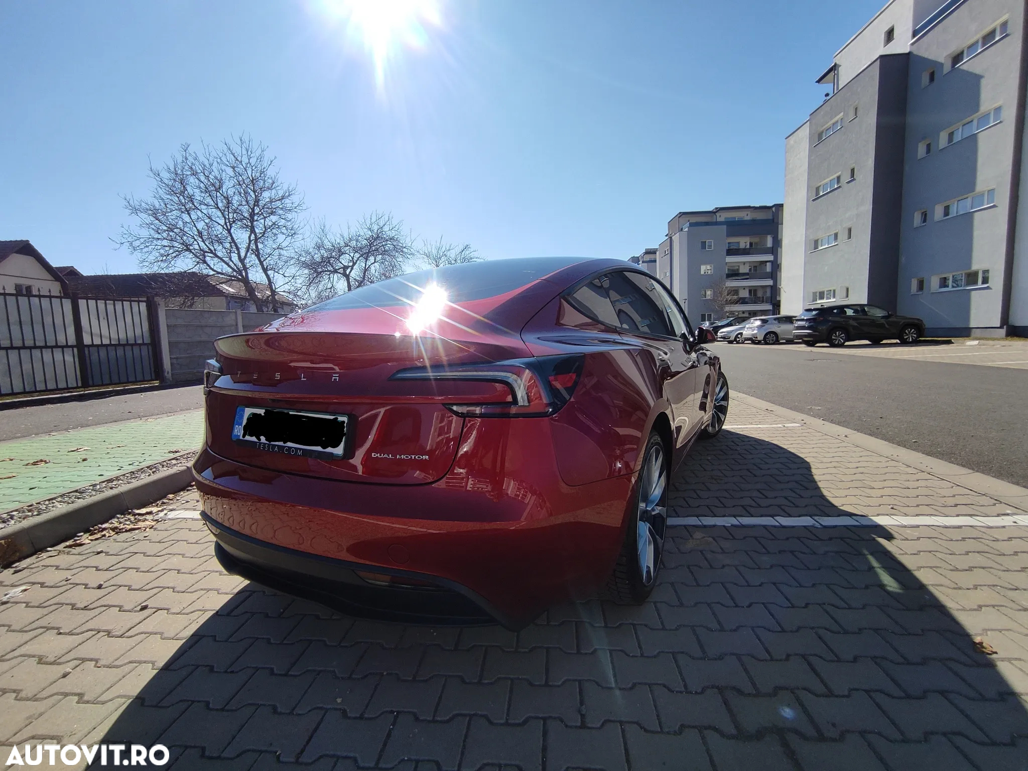 Tesla Model 3 - 8