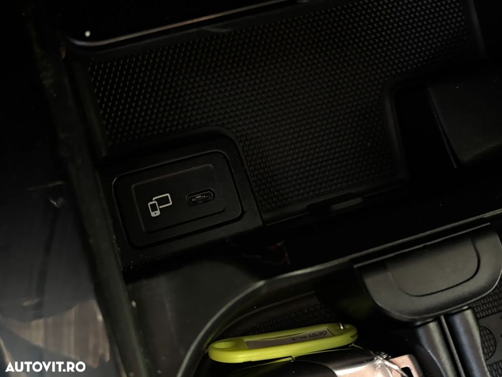 Mercedes-Benz CLA 200 7G-DCT Edition AMG Line - 35