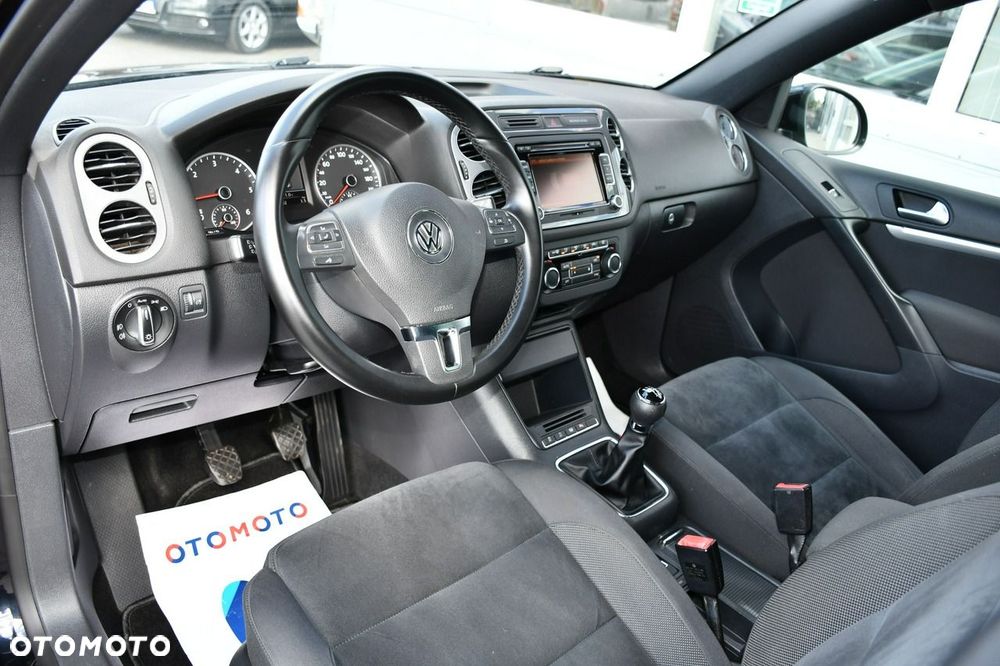 Volkswagen Tiguan - 19