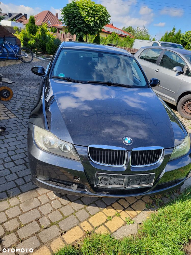 Bmw e90 07r 2.0diesel sedan na części czarny