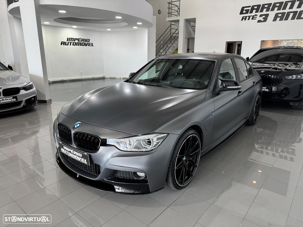 BMW 330 e iPerformance Pack M - 4