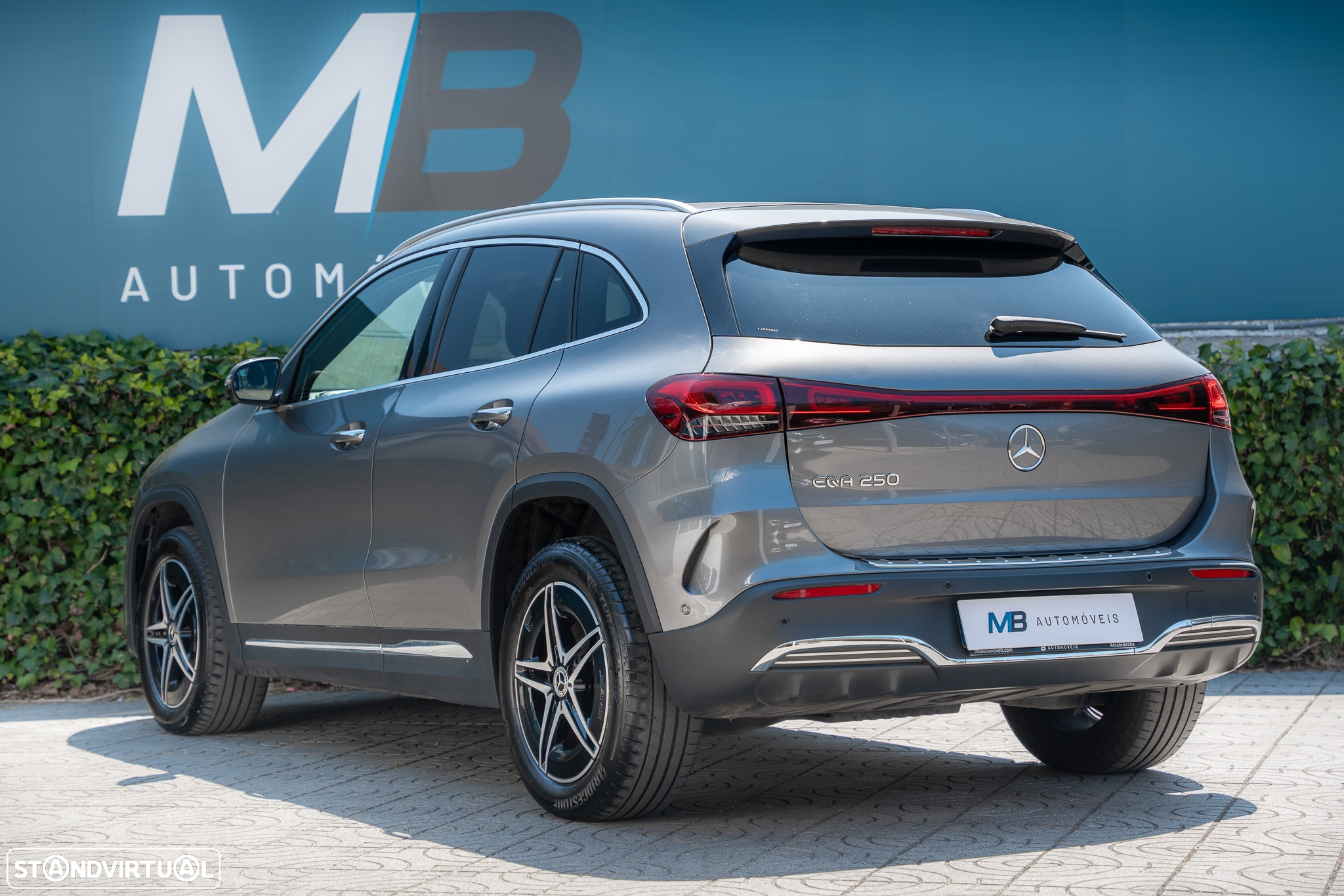 Mercedes-Benz EQA 250 AMG Line - 4