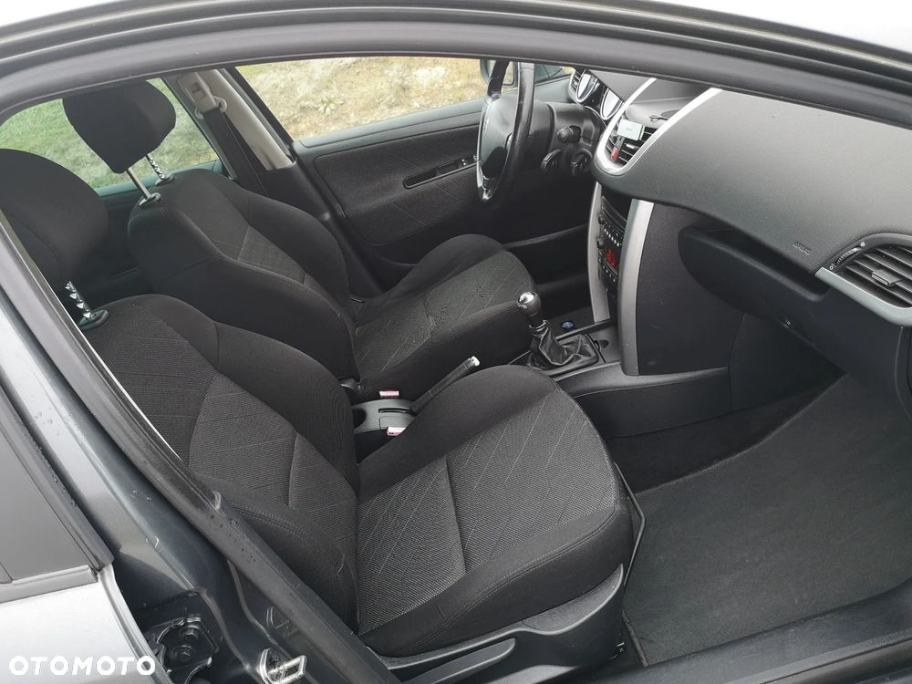 Peugeot 207 1.6 Premium - 19