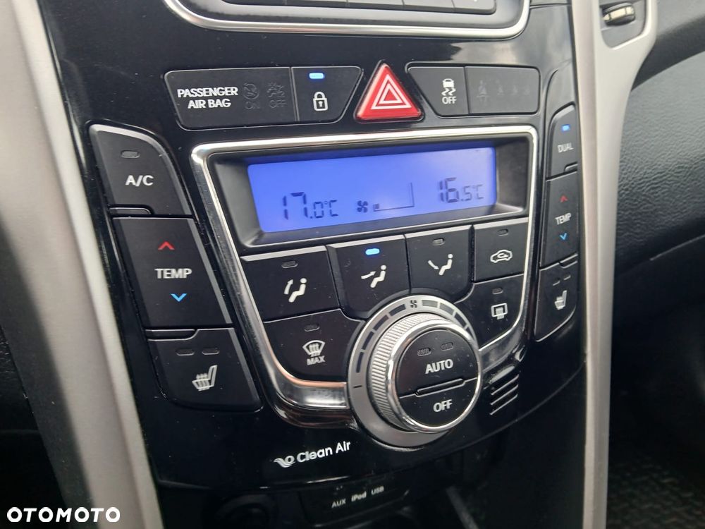 Hyundai i30 1.6 Comfort - 29