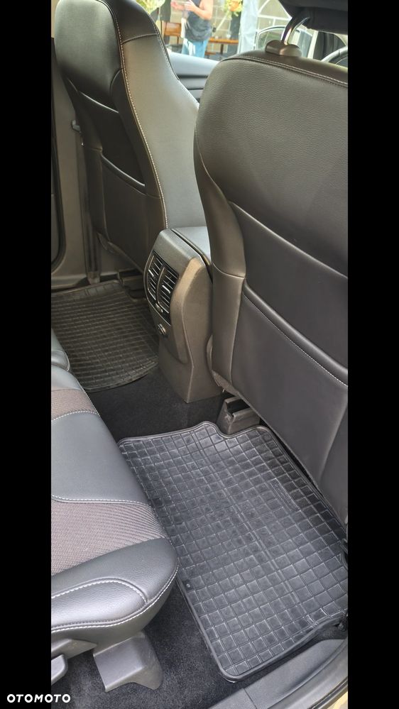 Ford Kuga - 19