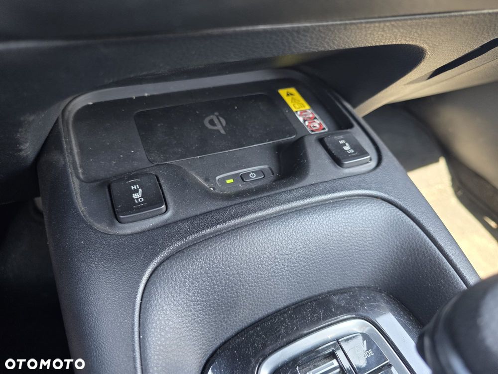 Toyota Corolla 1.8 Hybrid Comfort - 20