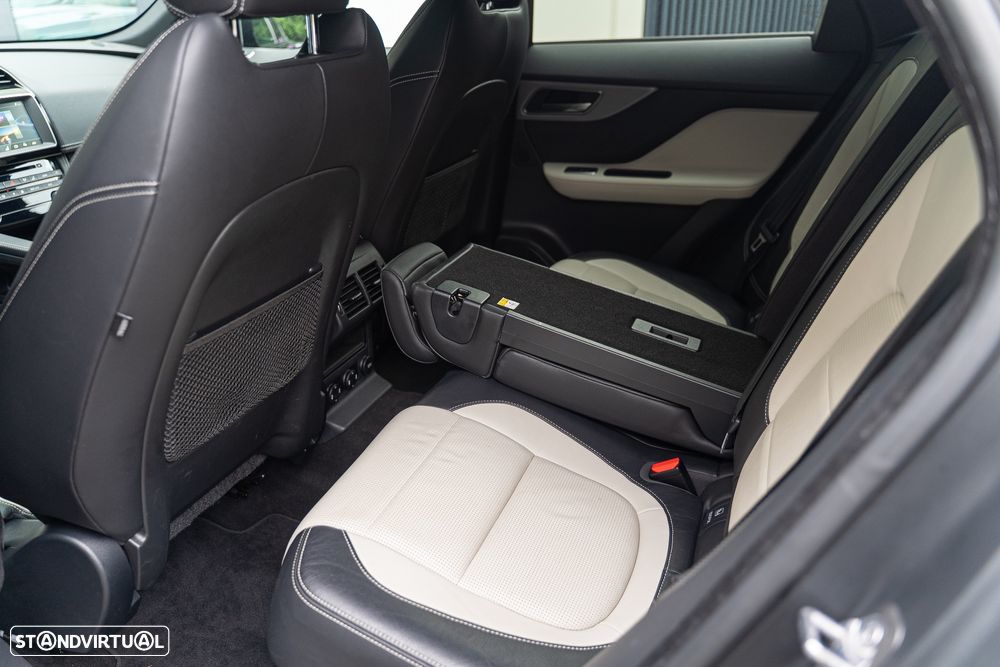 Jaguar F-Pace 20d Aut. R-Sport - 30
