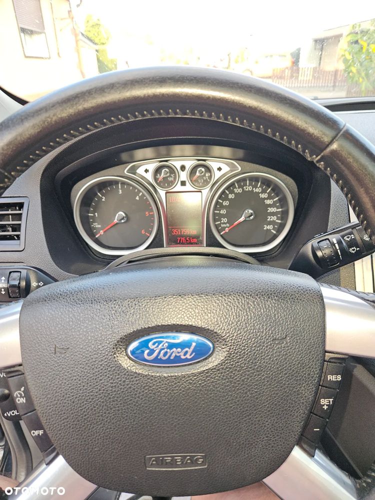 Ford Kuga 2.0 TDCi Titanium - 14
