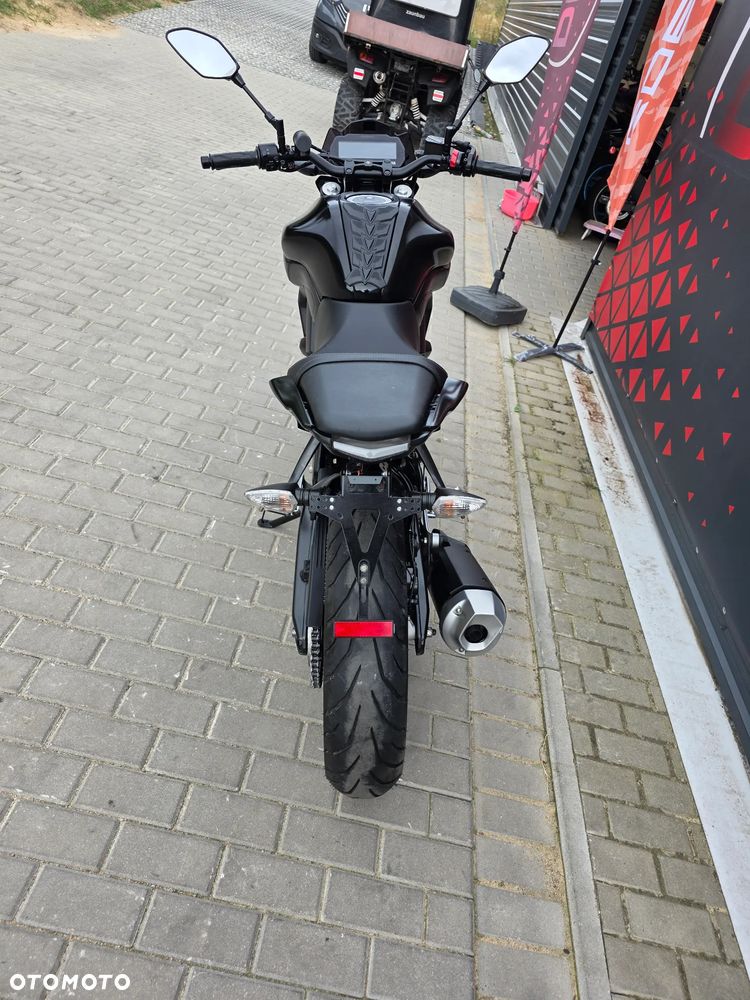 Yamaha MT - 16