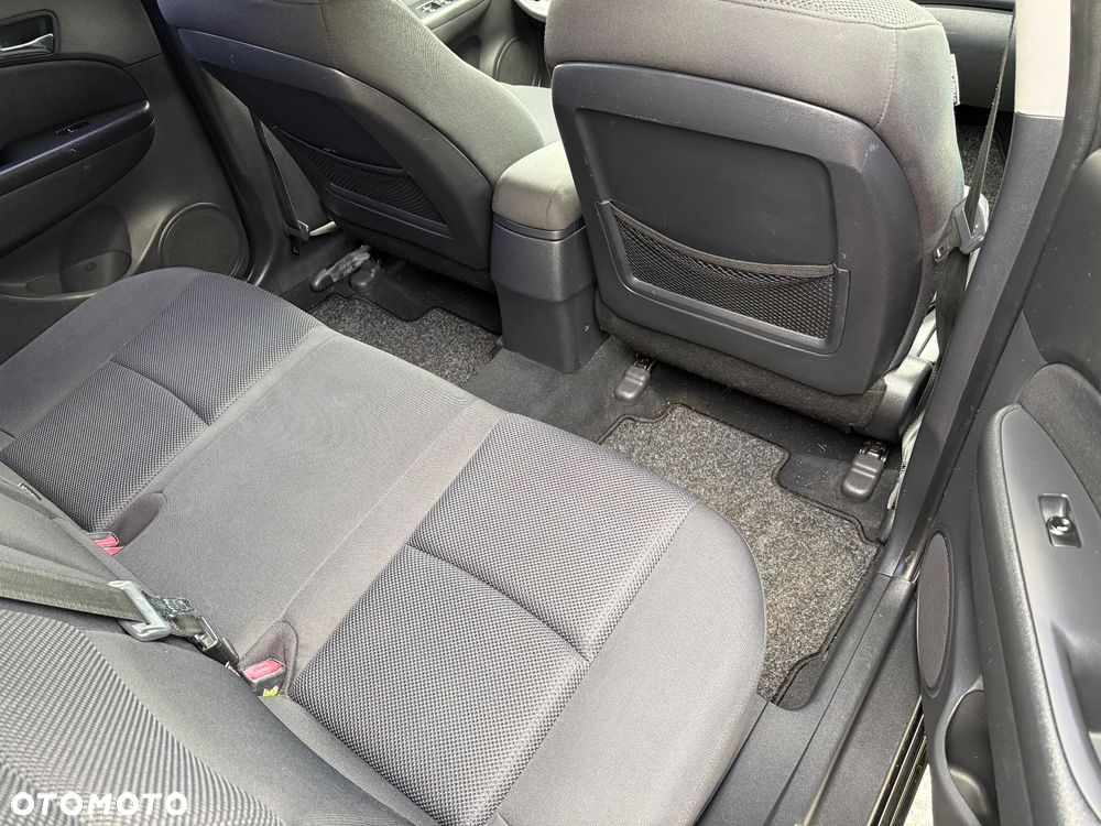 Hyundai i30 1.6 blue Style - 11