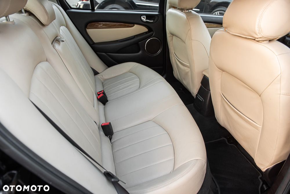 Jaguar X-Type 3.0 High - 28