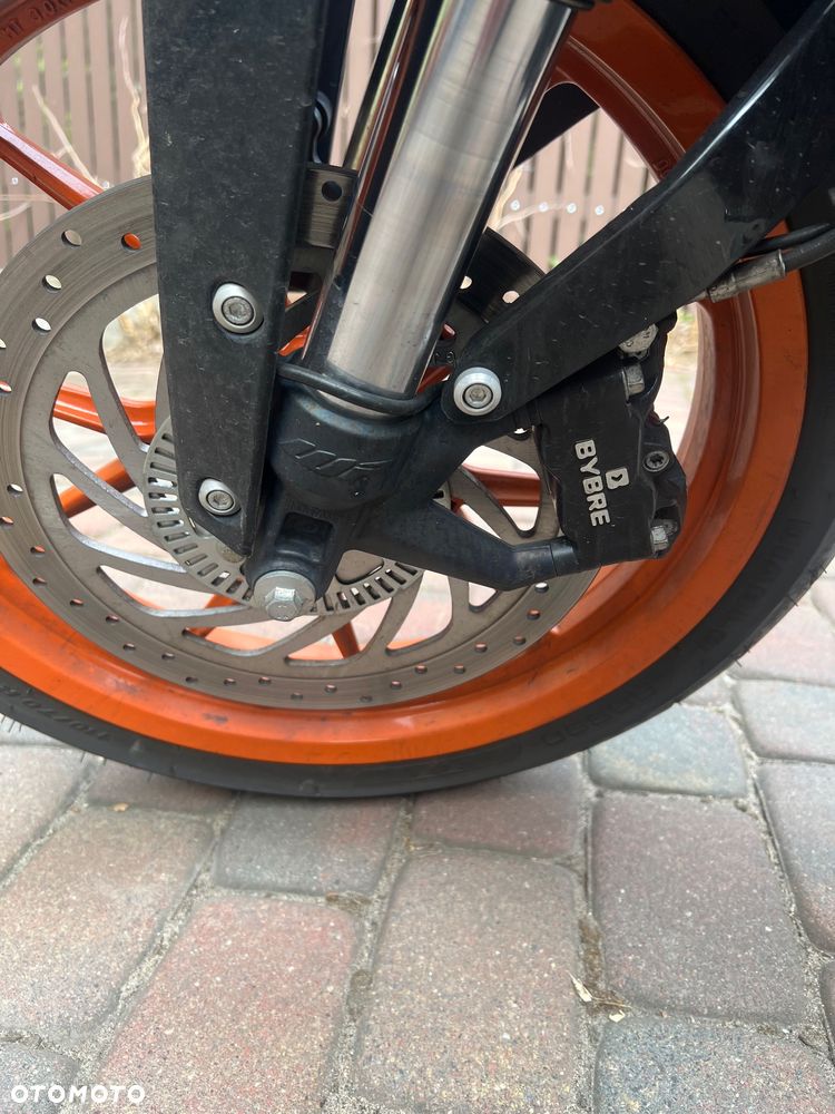 KTM Duke - 17