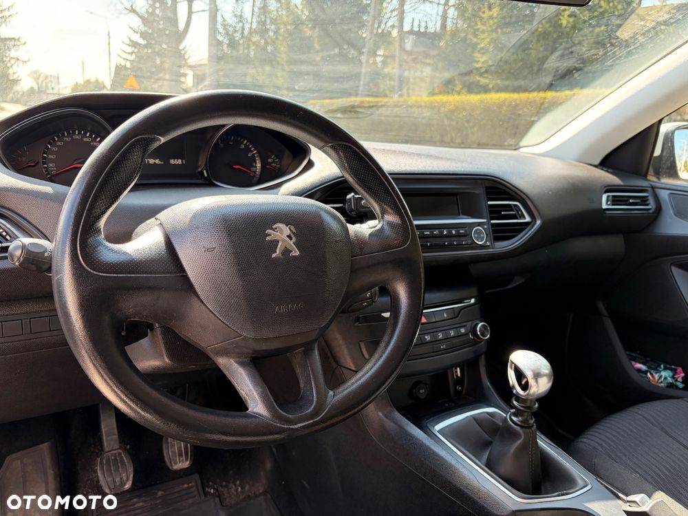 Peugeot 308 1.6 THP Active - 11