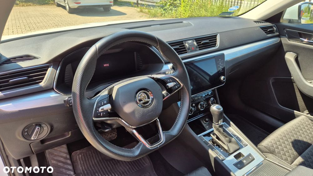 Skoda Superb 1.5 TSI Ambition DSG - 9