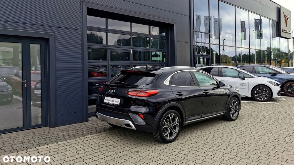 Kia XCeed 1.5 T-GDI M - 4