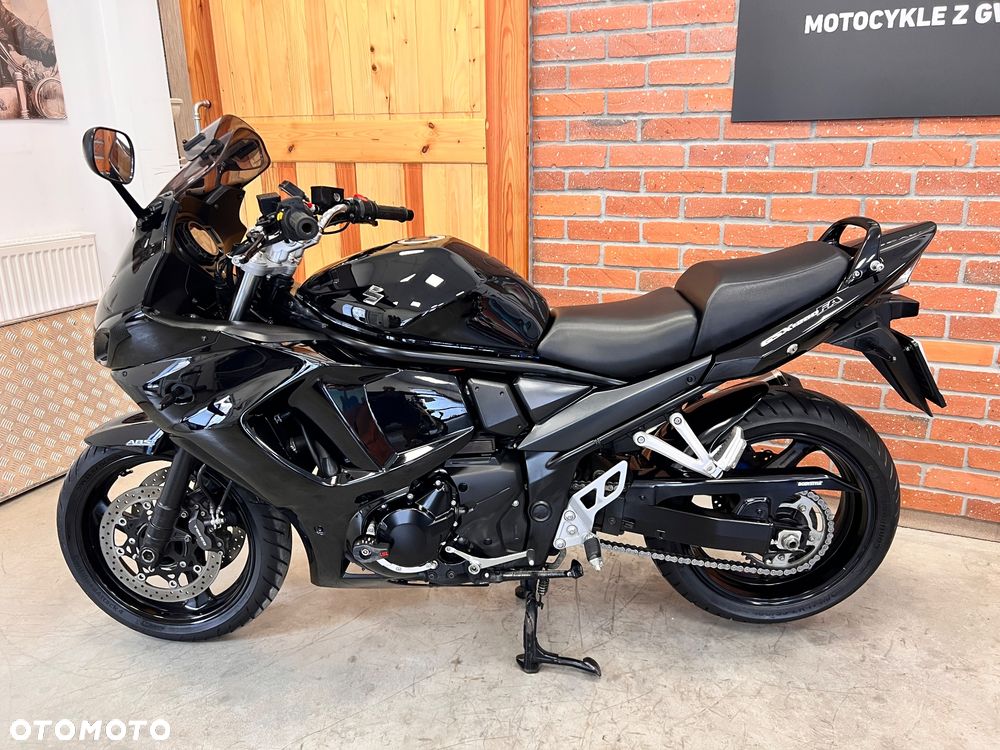 Suzuki GSX 1000 - 16