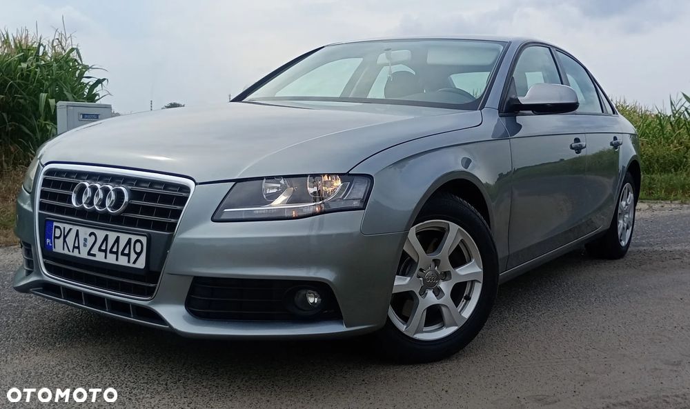 Audi A4 Limousine - 13