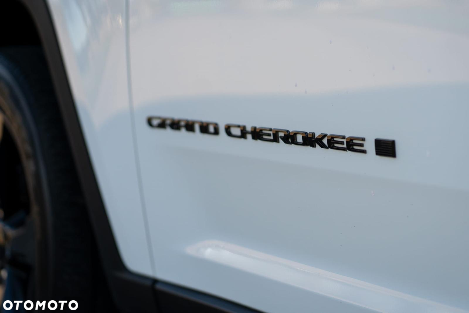 Jeep Grand Cherokee - 10