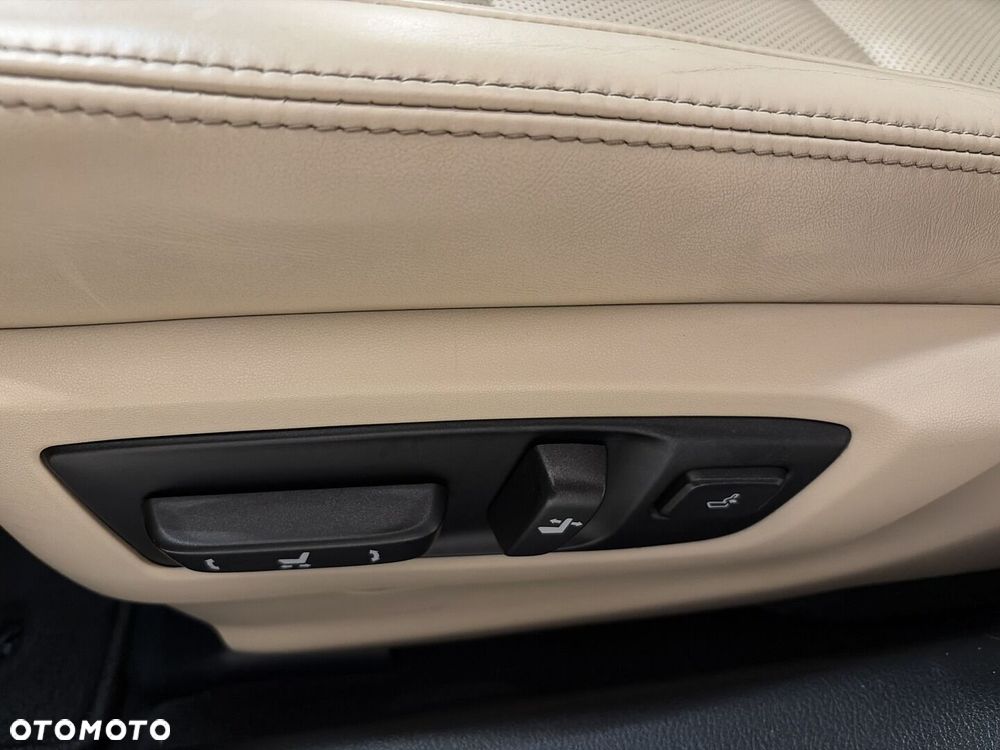 Lexus GS 300h Elite Business - 22