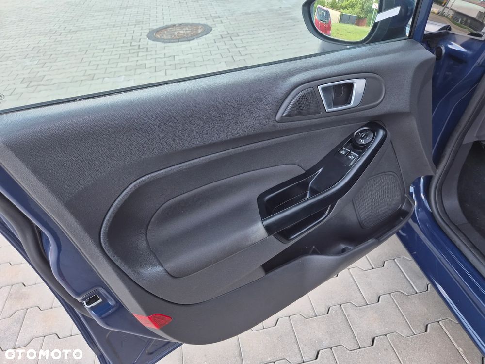 Ford Fiesta 1.25 Titanium X - 22