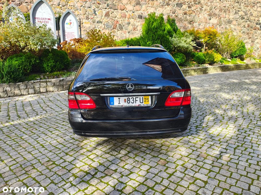 Mercedes-Benz Klasa E - 28