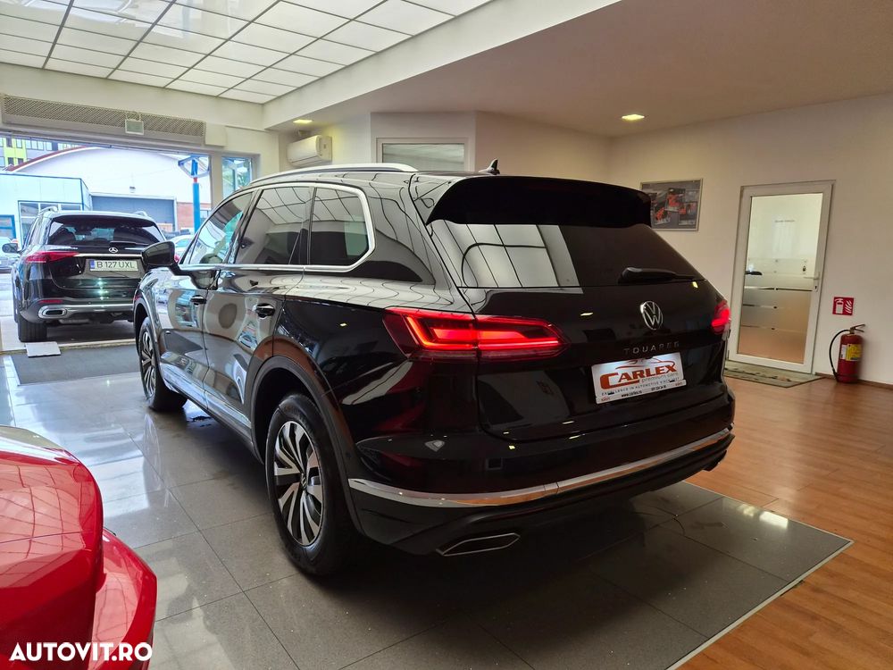 Volkswagen Touareg V6 TDI 4MOTION Elegance - 8