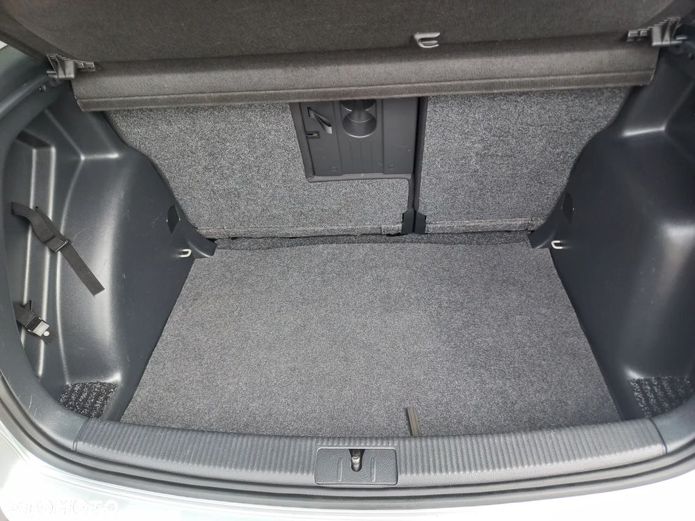 Volkswagen Golf Plus 2.0 TDI DPF MATCH - 19
