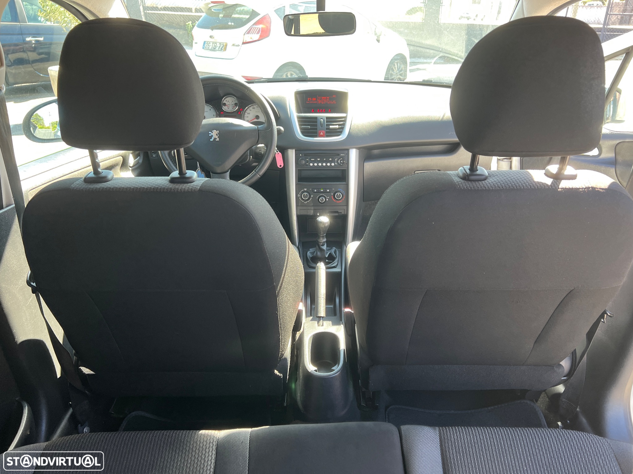 Peugeot 207 1.4 HDi SE Sportium - 23