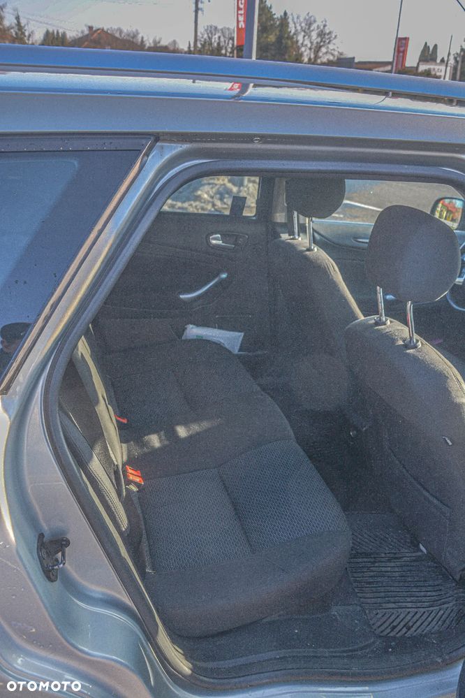 Ford Mondeo 2.0 TDCi Ghia - 7