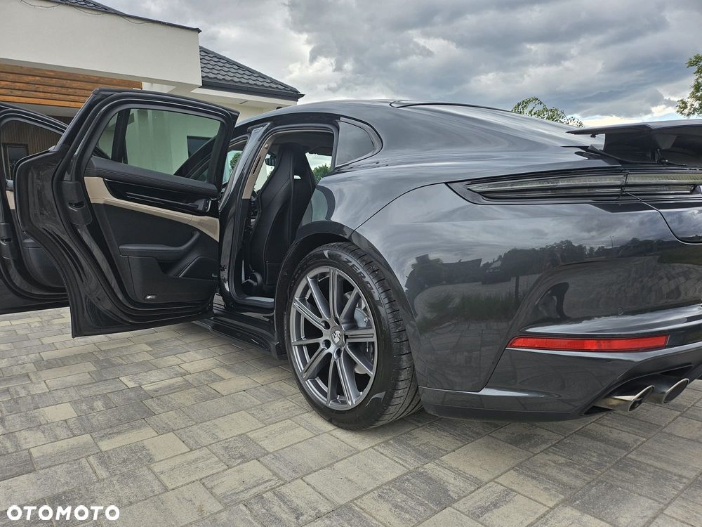 Porsche Panamera - 17