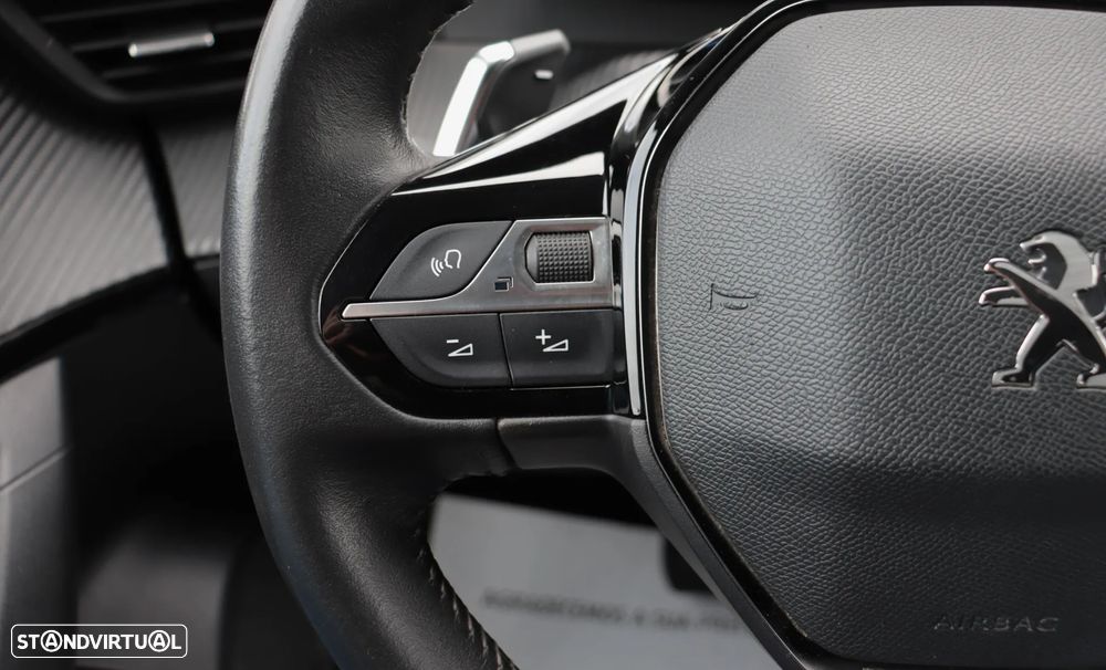 Peugeot 2008 PureTech 130 EAT8 Allure - 23