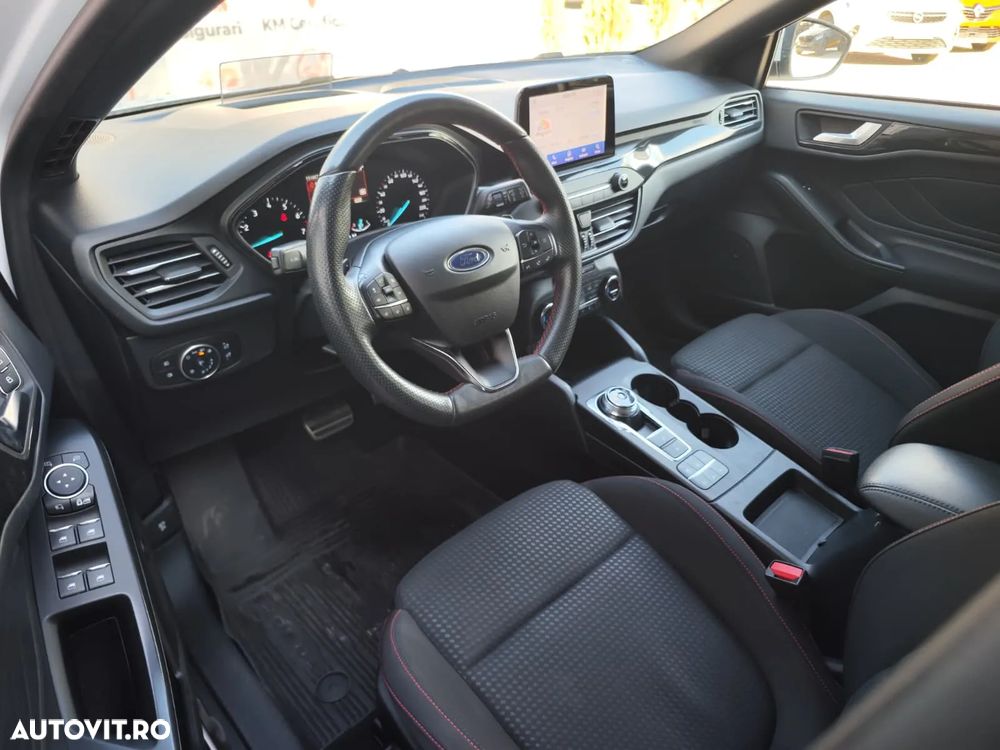 Ford Focus 1.5 Ecoboost ST-Line - 9