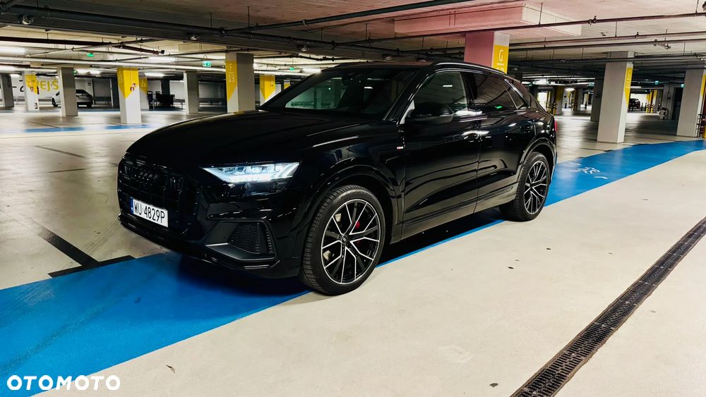 Audi Q8 - 1