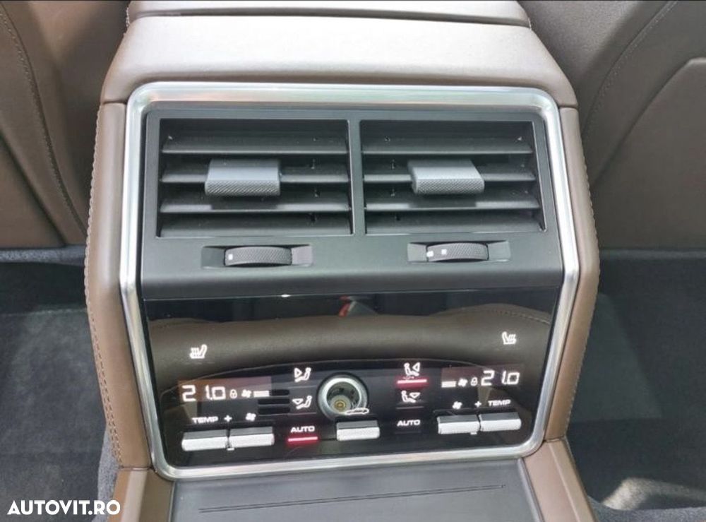 Porsche Panamera 4 - 10