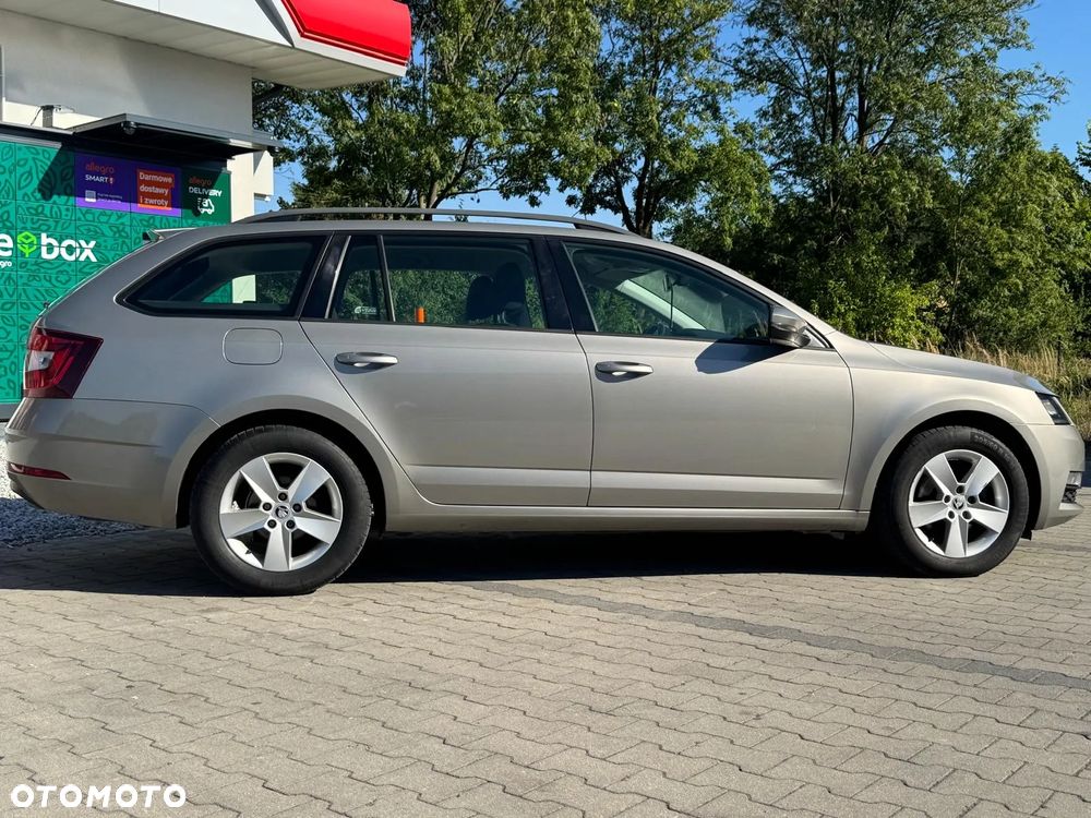 Skoda Octavia 2.0 TDI Sportline DSG - 11