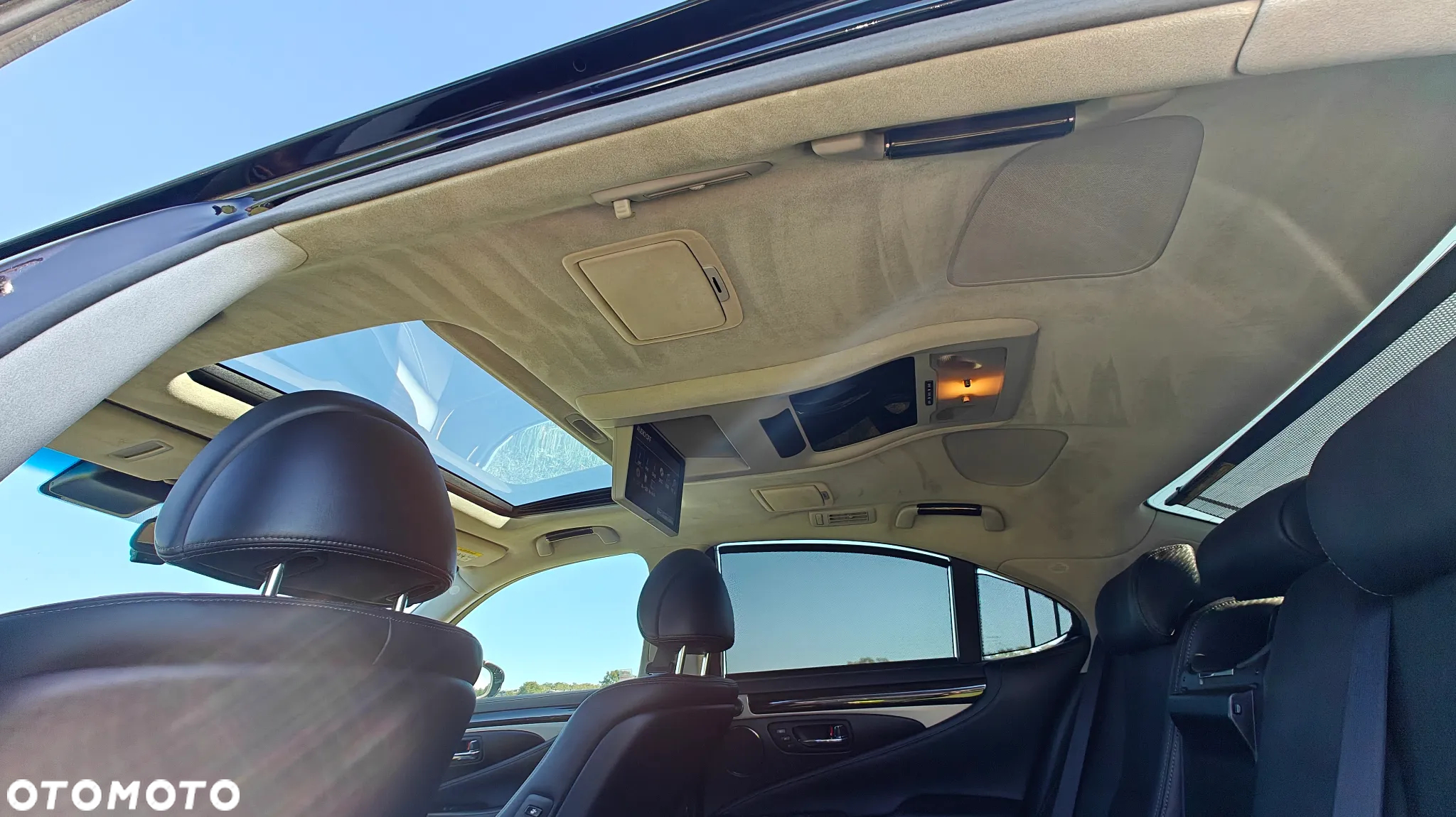 Lexus LS - 31