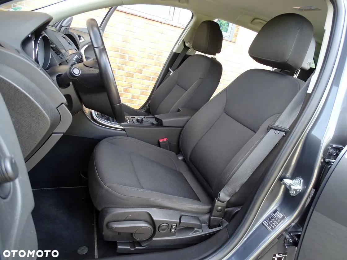 Opel Insignia 2.0 CDTI Sports Tourer Active - 19