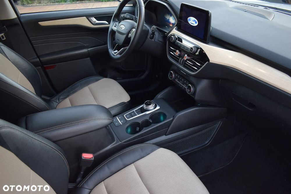 Ford Escape 2.0 EcoBoost AWD Titanium - 10