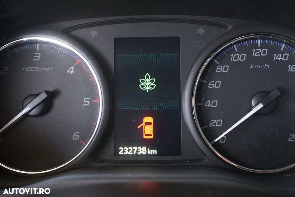 Mitsubishi Outlander 2.2 DI-D 4WD Automatik Plus - 19