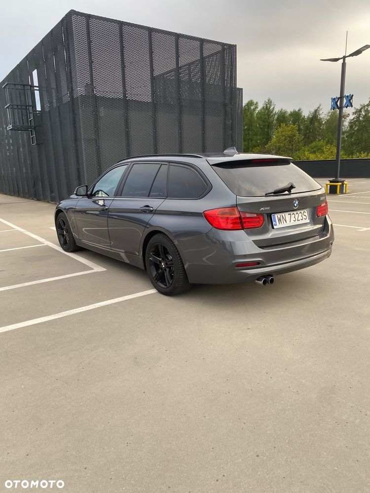 BMW Seria 3 328i xDrive - 12