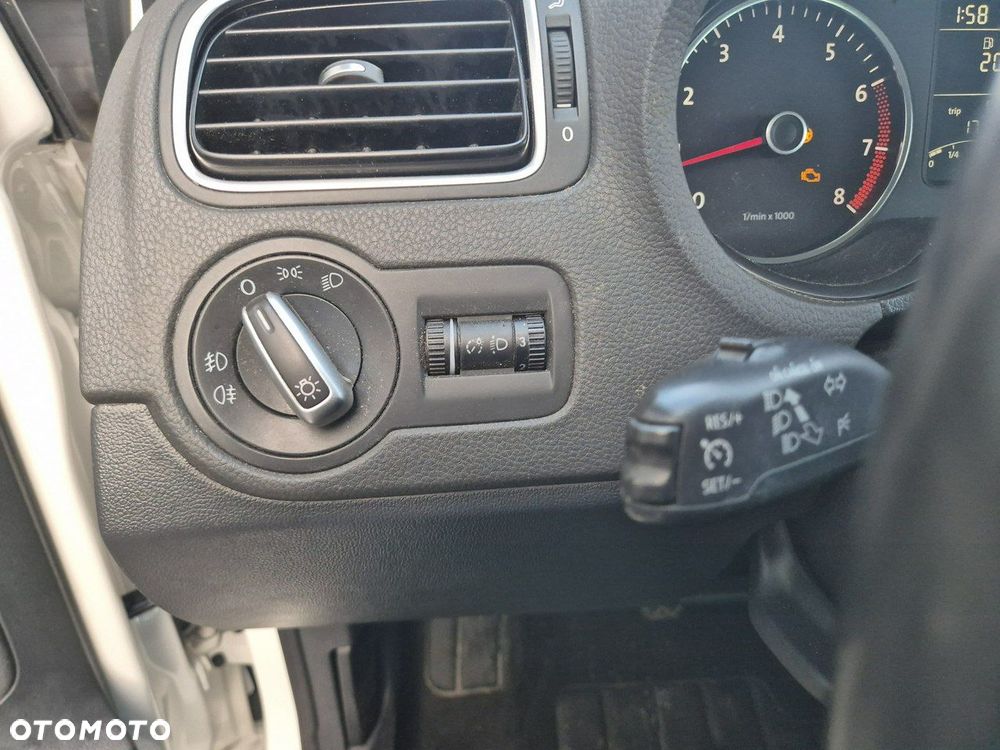 Volkswagen Polo - 12