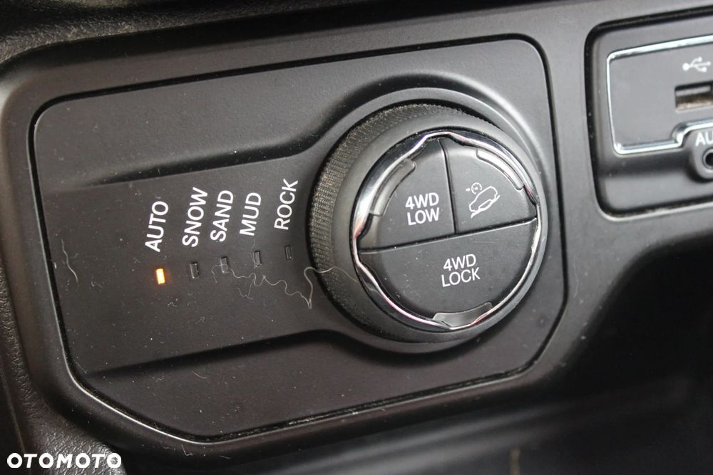 Jeep Renegade - 35